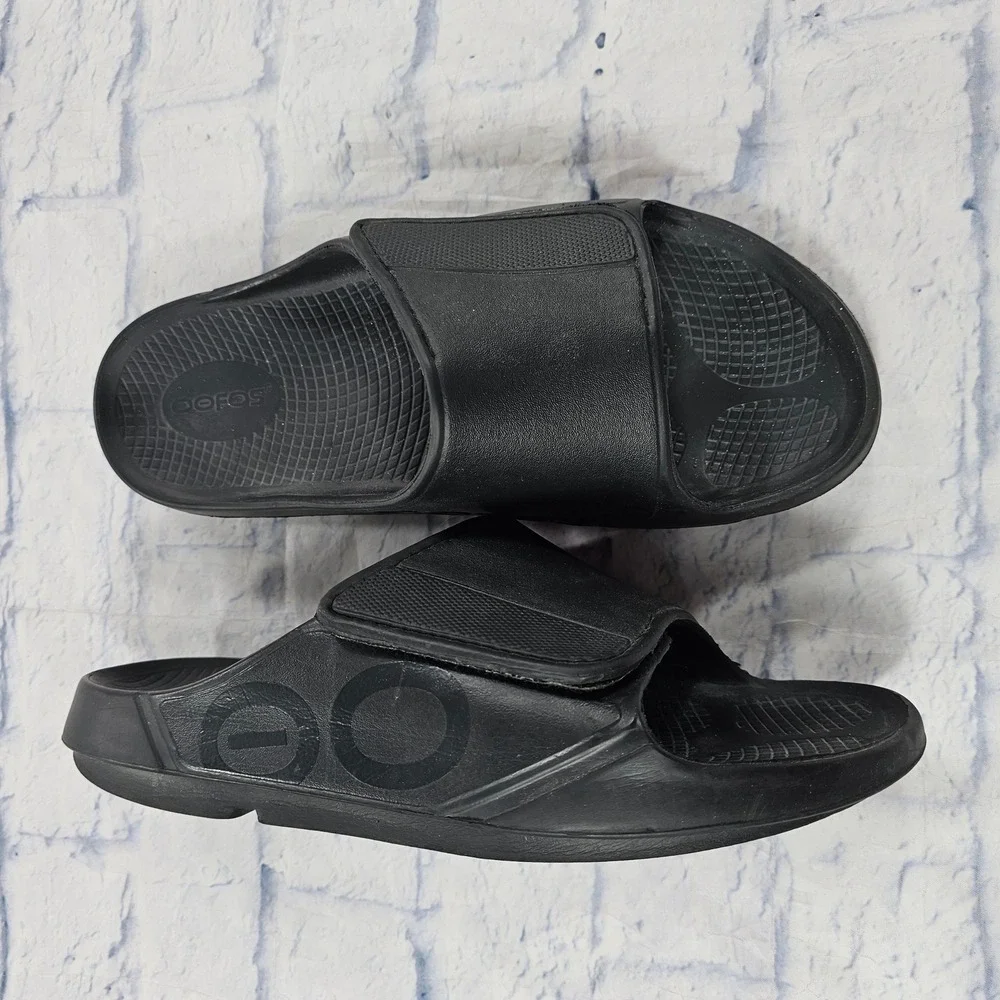 OOFOS OOahh Sport Flex Sandals M13 W15 Black Adjustable Recovery Slides